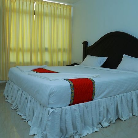 Aarya Bhavan Residency Hotel Malappuram Buitenkant foto