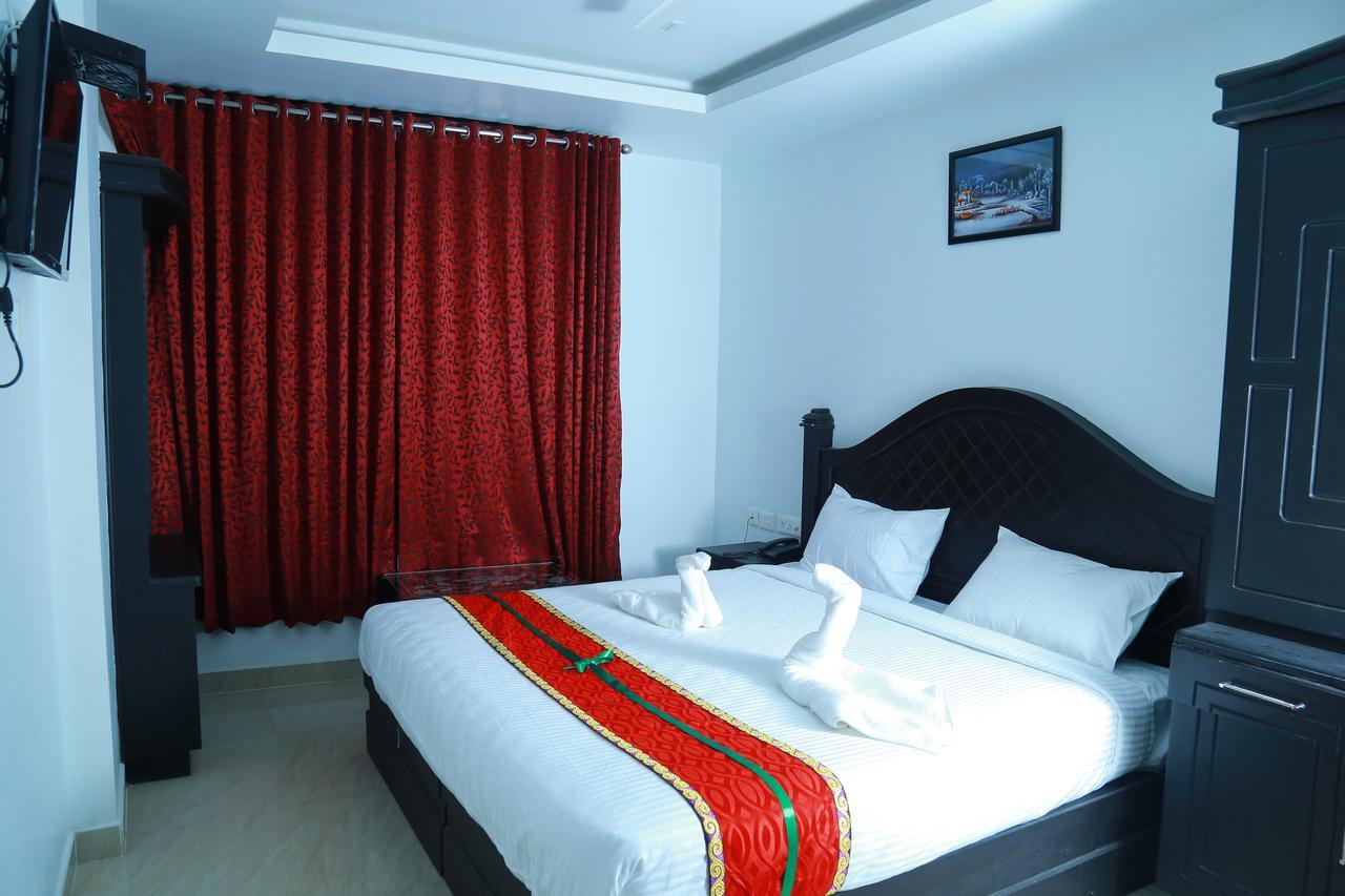Aarya Bhavan Residency Hotel Malappuram Buitenkant foto